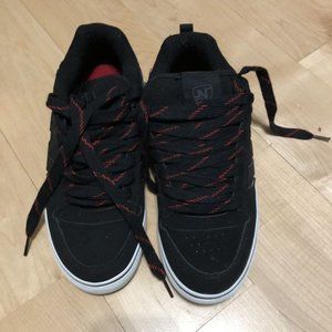 NWB - black & red NSS skater sneakers men's size 9